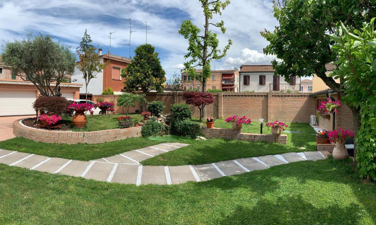 Villa Oasi Феррара Экстерьер фото